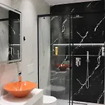 Tiranalake Luxury - Self Check-in Apartmán Tirana