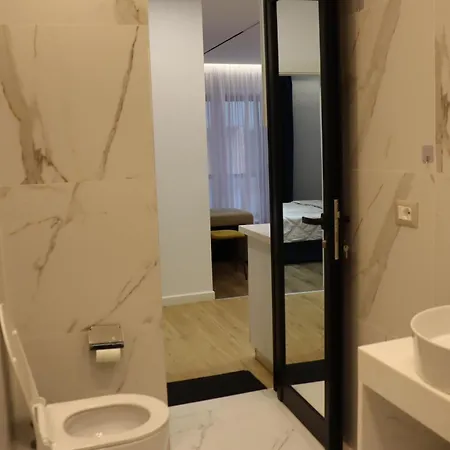 Tiranalake Luxury - Self Check-in Tirana