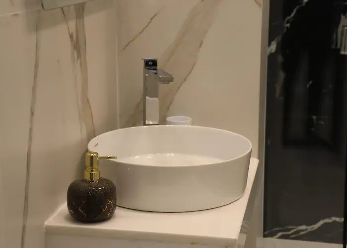 Tiranalake Luxury - Self Check-in 公寓 *